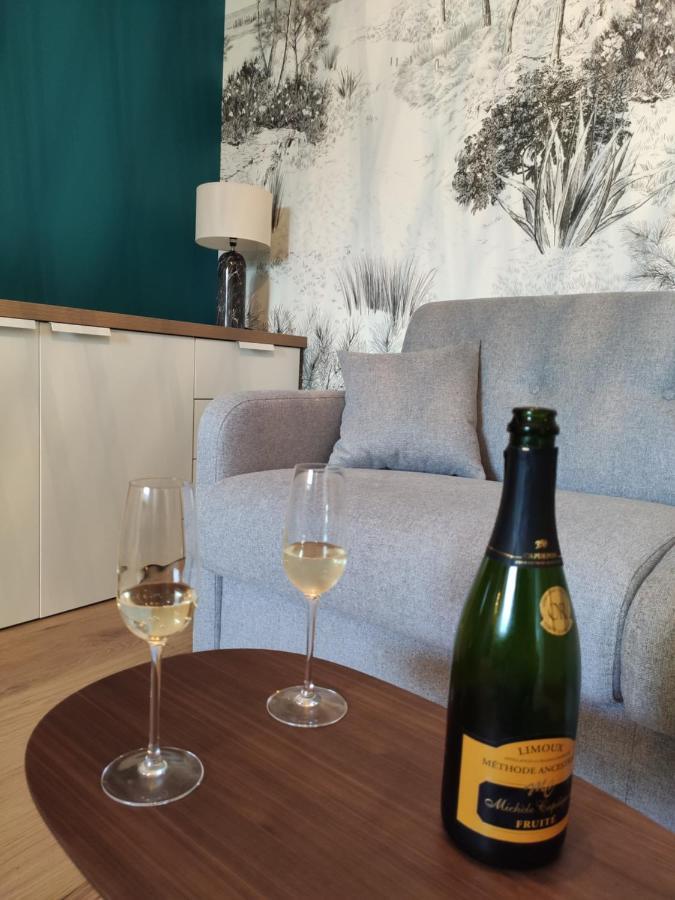 Appartement L'EMERAUDE - Logement tout confort - Wifi - Parking - Centre ville à Vannes Extérieur photo